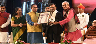 Received award for EXCELLENCE IN ORTHOPAEDIC HEALTHCARE on 26th January 2017 by Hon. Chief Minister, Shri Vijaybhai Rupani.